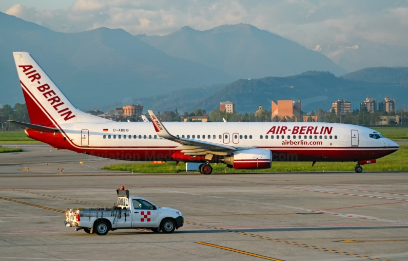 Air Berlin Boeing 737-86N D-ABBQ