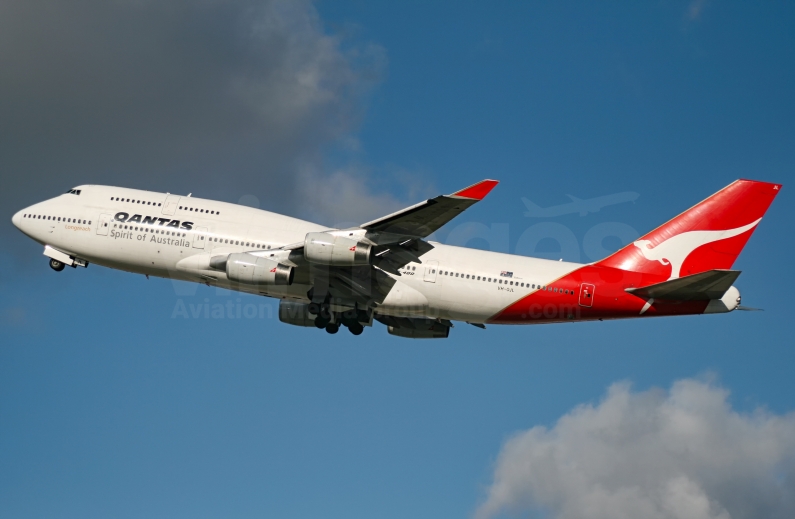 Qantas Boeing 747-438 VH-OJL