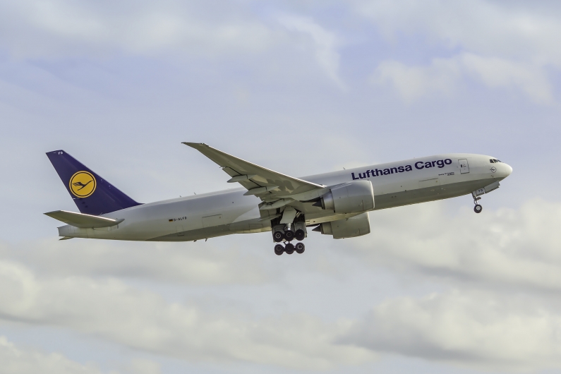 Lufthansa Cargo Boeing 777-FBT D-ALFD