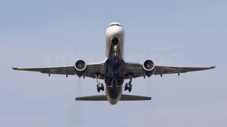 Delta Air Lines Boeing 757-232 N6705Y