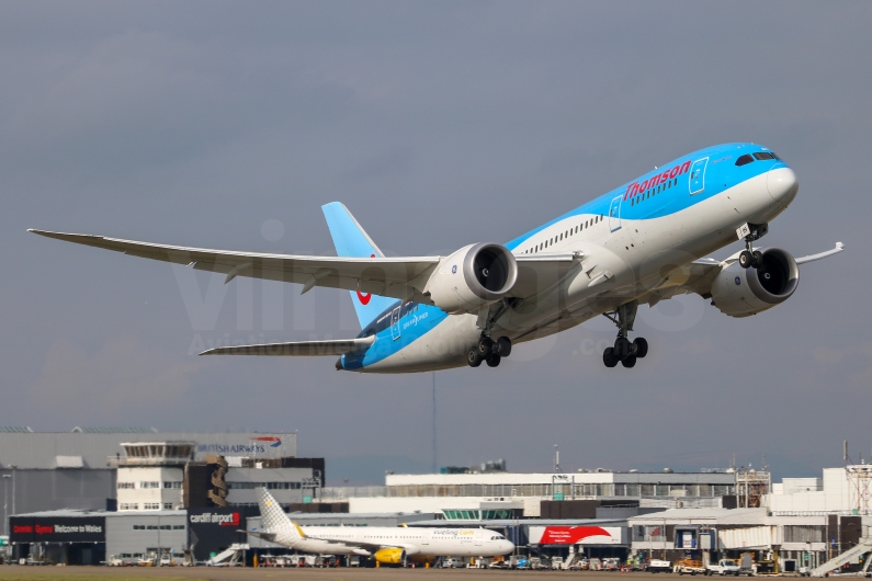 Thomson Airways Boeing 787-8 Dreamliner G-TUIH