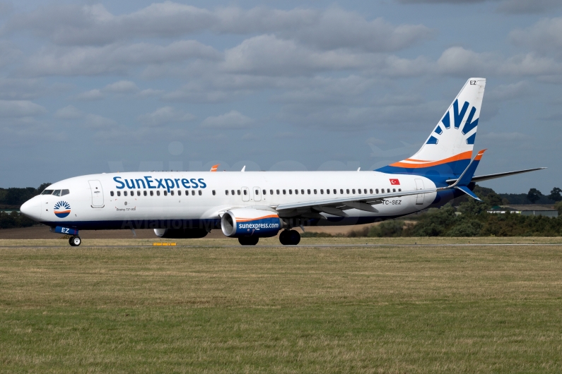 SunExpress Boeing 737-8HC TC-SEZ