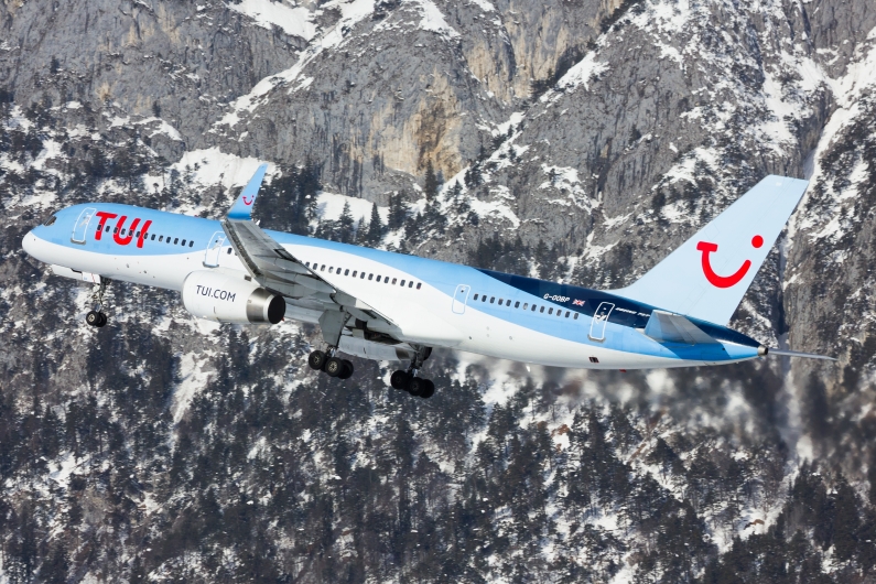 TUI Airways Boeing 757-2G5 G-OOBP