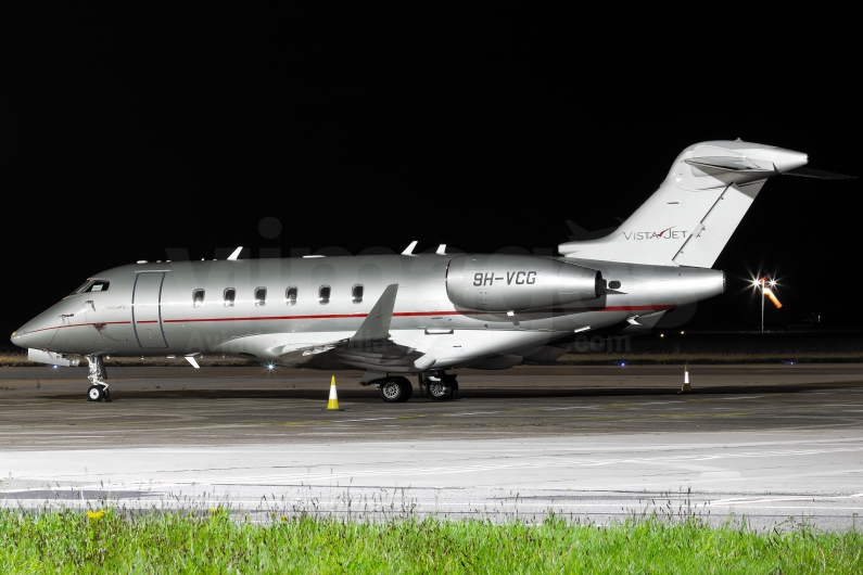 VistaJet Bombardier BD-100-1A10 Challenger 350 9H-VCG