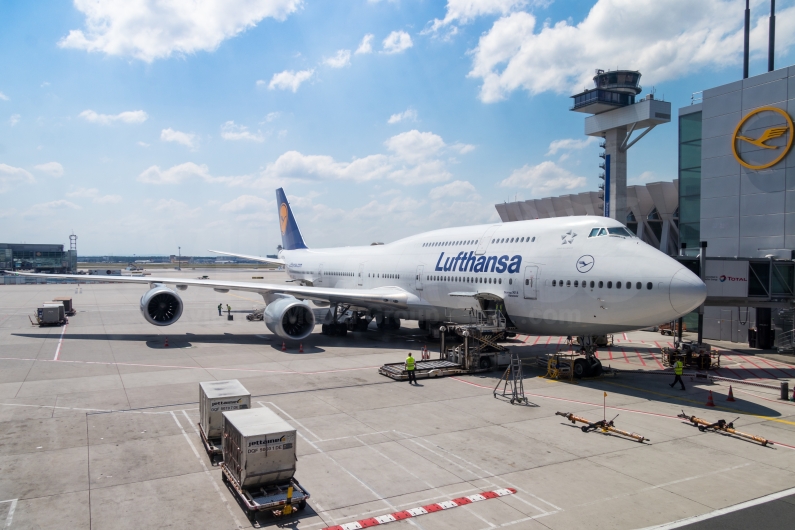 Lufthansa Boeing 747-830 D-ABYJ