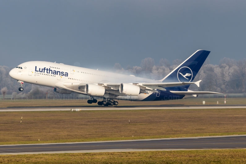 Lufthansa Airbus A380-841 D-AIMG