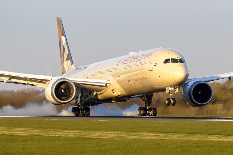 Etihad Airways Boeing 787-10 Dreamliner A6-BMB