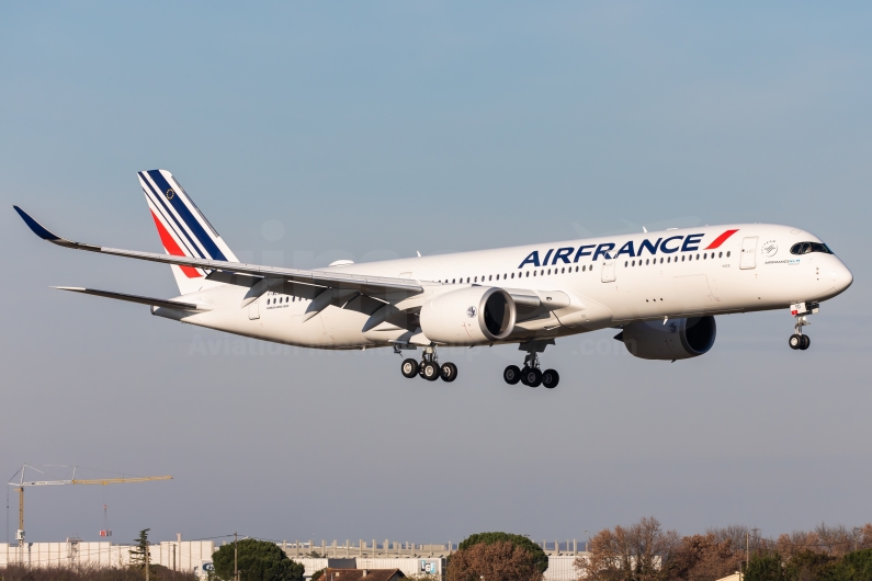 Air France Airbus A350-941 F-WZNJ / F-HTYD