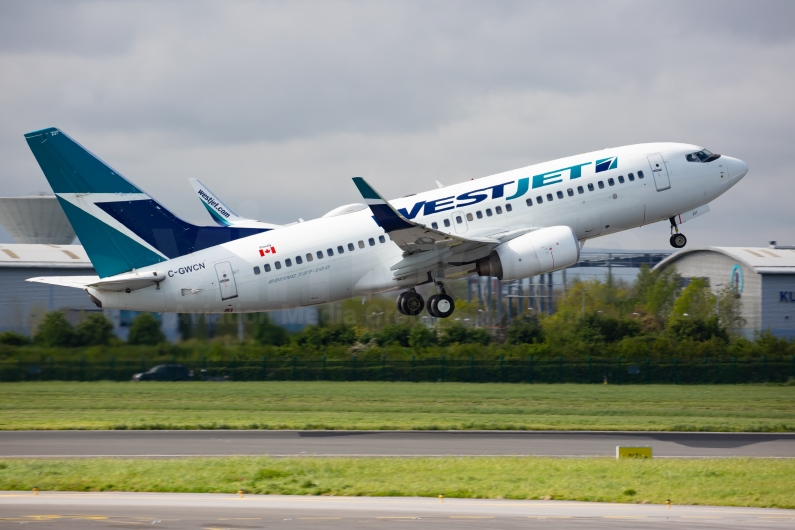 WestJet Boeing 737-7CT C-GWCN