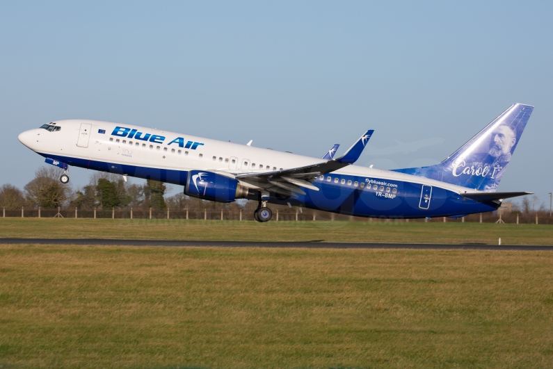 Blue Air Boeing 737-883 YR-BMP