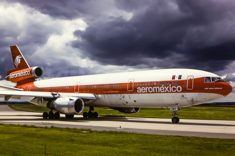 Aeromexico McDonnell Douglas DC-10-30 N3878P