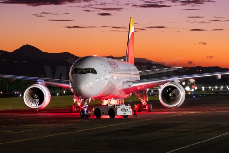 Iberia Airbus A350-941 EC-NGT