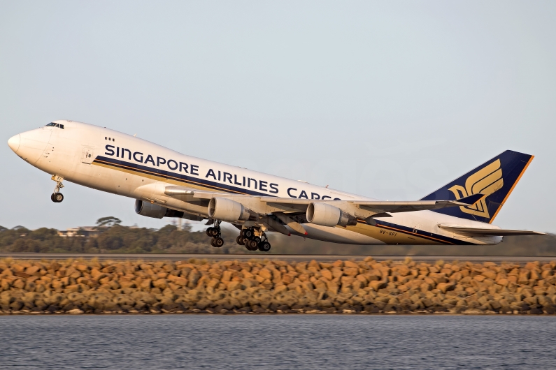 Singapore Airlines Cargo Boeing 747-412F 9V-SFI