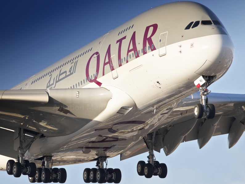 Qatar Airways Airbus A380-861 A7-APJ