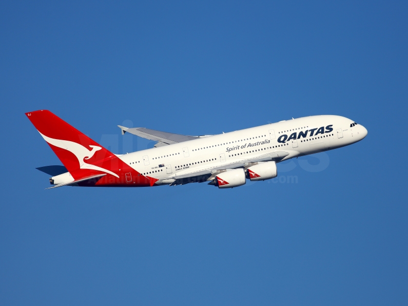 Qantas Airbus A380-842 VH-OQJ