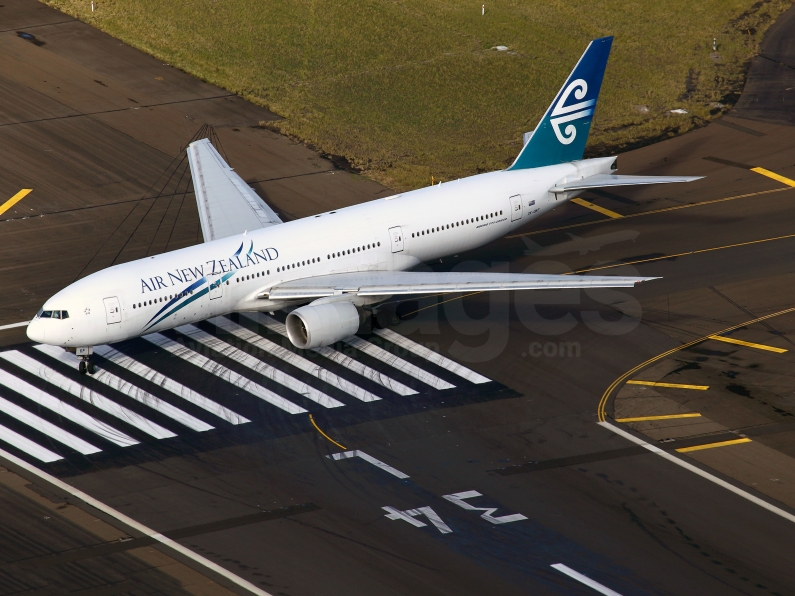 Air New Zealand Boeing 777-219(ER) ZK-OKF