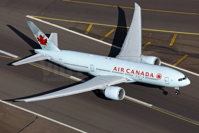 Air Canada Boeing 777-233(LR) C-FIUF