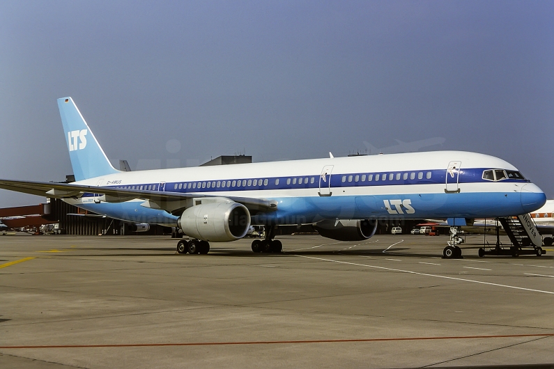 LTU Sued LTS Boeing 757-2G5 D-AMUS