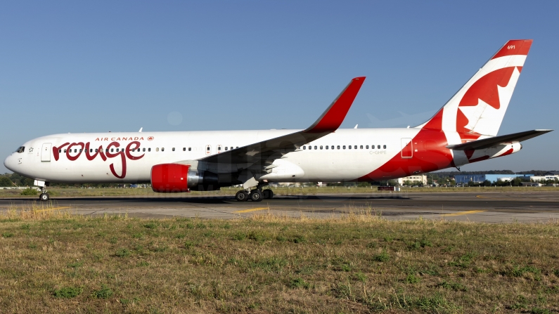 Air Canada Rouge Boeing 767-33A(ER)(WL) C-GHPE