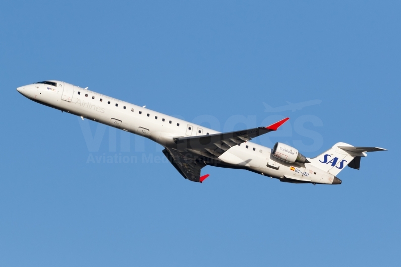 SAS Scandinavian Airlines Bombardier CRJ-900ER EC-JZU