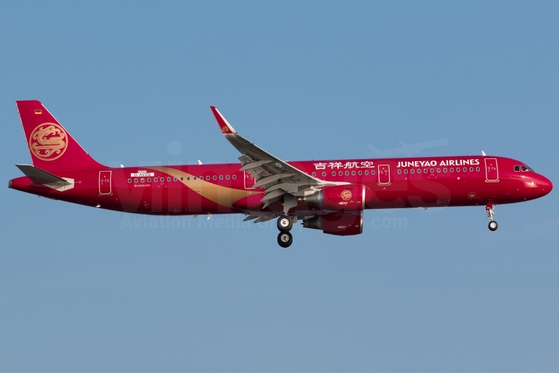 Juneyao Airlines Airbus A321-211(WL) B-8068