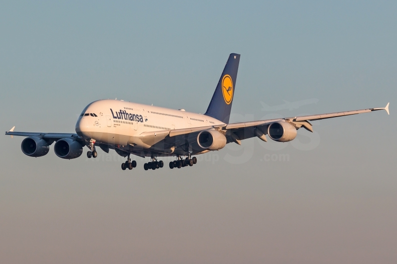 Lufthansa Airbus A380-841 D-AIMF