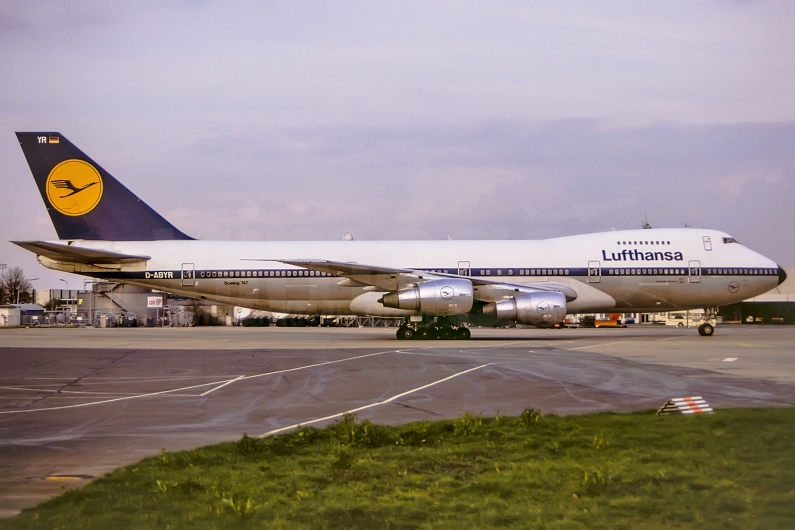 Lufthansa Boeing 747-230B(M) D-ABYR