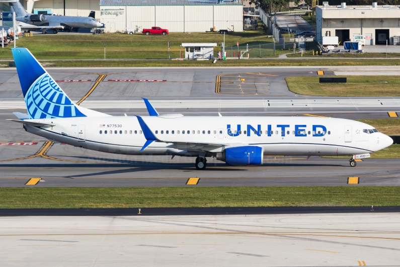 United Airlines Boeing 737-824 N77530 – V1images Aviation Media