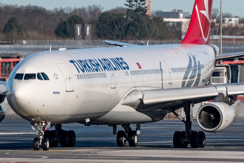 Turkish Airlines Airbus A340-313 TC-JII