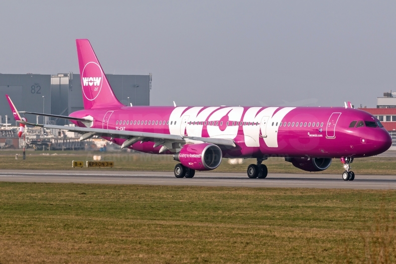 WOW air Airbus A321-211(WL) TF-CAT