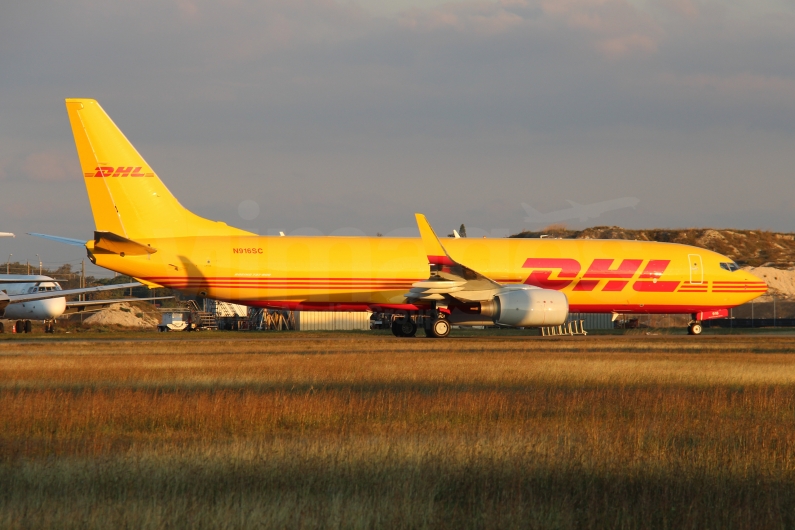 DHL Cargo Boeing 737-86J(BDSF) N916SC