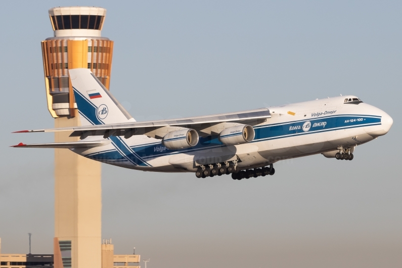 Volga-Dnepr Antonov An-124-100 RA-82043