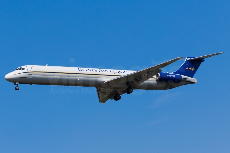 Everts Air Cargo McDonnell Douglas MD-83(SF) N964CE