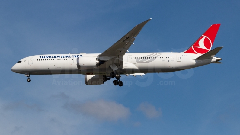 Turkish Airlines Boeing 787-9 Dreamliner TC-LLD