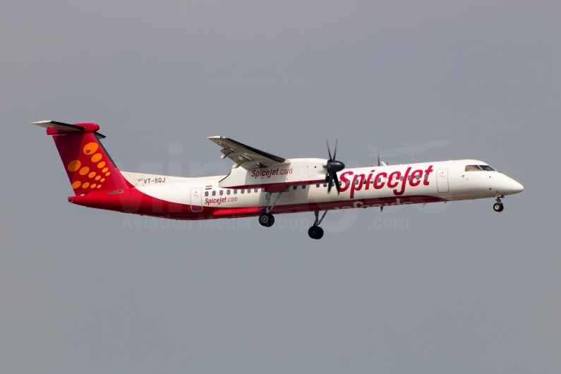 SpiceJet De Havilland Canada DHC-8-402 Dash 8 VT-SQJ