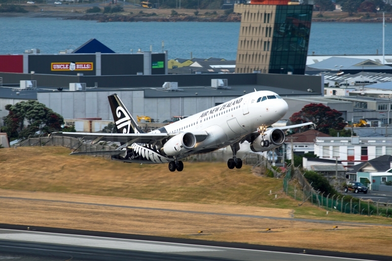 Air New Zealand Airbus A320-232 ZK-OJO