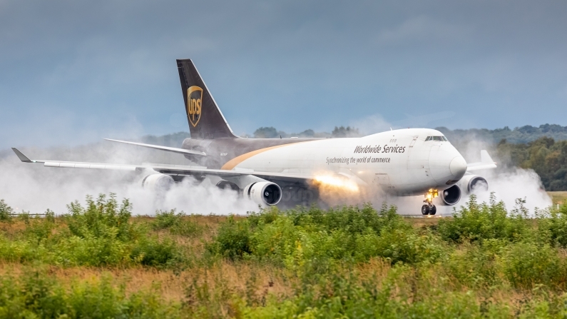 United Parcel Service (UPS) Boeing 747-44AF N576UP