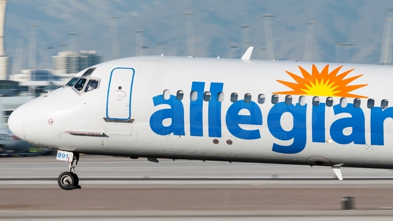 Allegiant Air McDonnell Douglas MD-83 N891GA