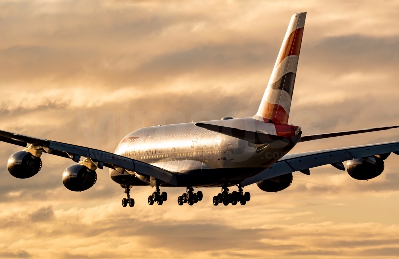 British Airways Airbus A380-841 G-XLEC