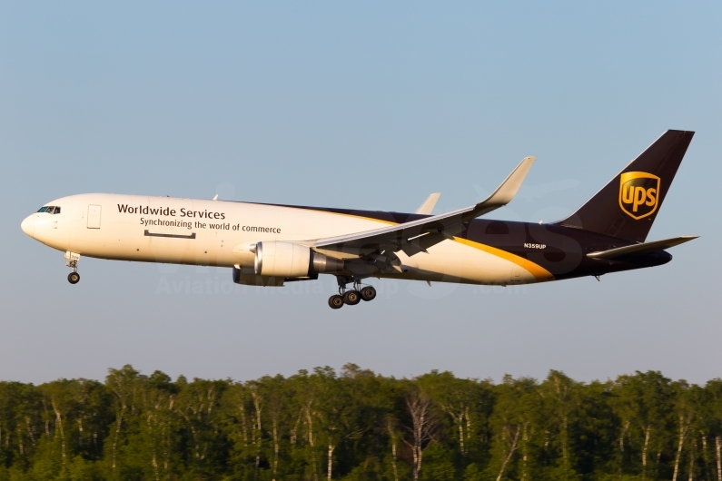 United Parcel Service (UPS) Boeing 767-34AF(ER)(WL) N359UP