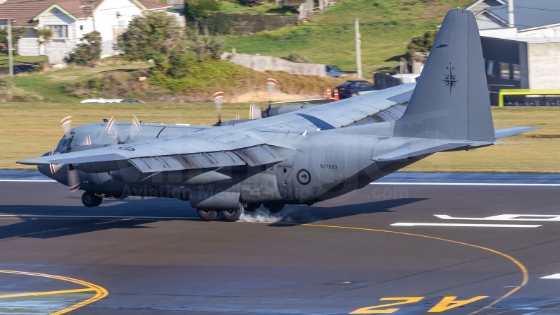 Royal New Zealand Air Force Lockheed C-130H Hercules NZ7003