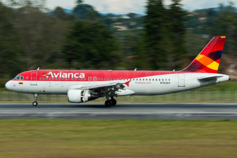 Avianca Airbus A320-214 N763AV