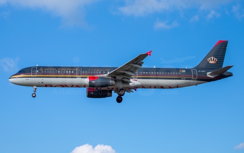 Royal Jordanian Airbus A321-231 JY-AYT