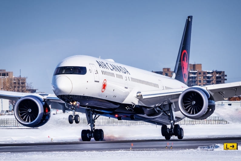 Air Canada Boeing 787-9 Dreamliner C-FVND