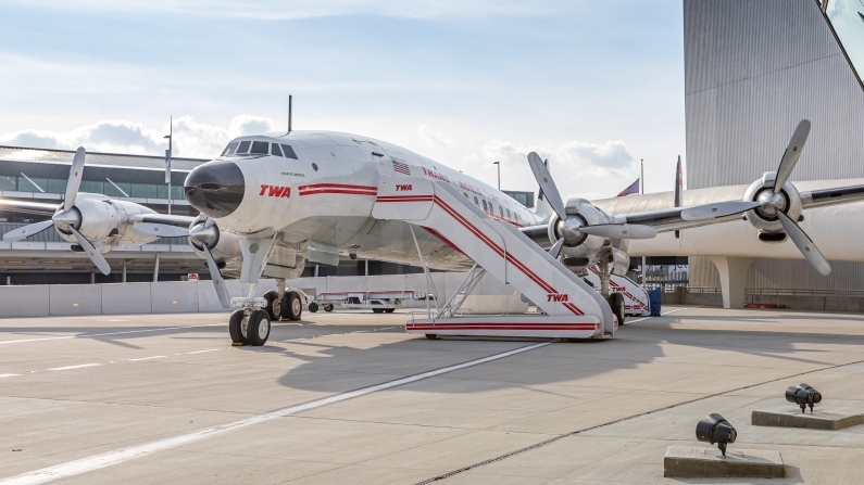 Trans World Airlines (TWA) Lockheed L-1649A Starliner N8083H