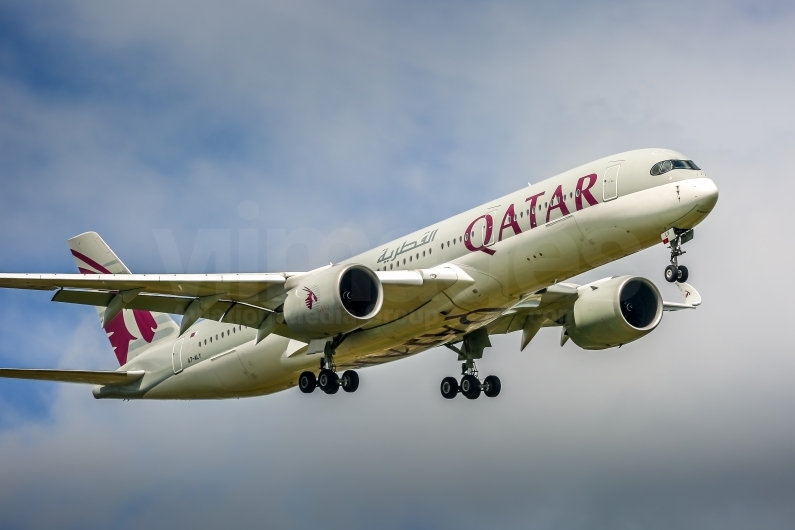 Qatar Airways Airbus A350-941 A7-ALY