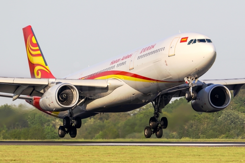 Hainan Airlines Airbus A330-343 B-6529