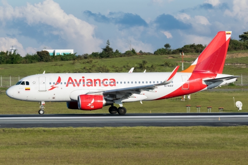 Avianca Airbus A319-115(WL) N741AV