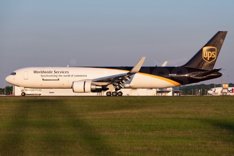 United Parcel Service (UPS) Boeing 767-34AF(ER)(WL) N350UP