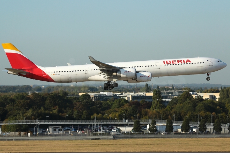 Iberia Airbus A340-642 EC-IZY